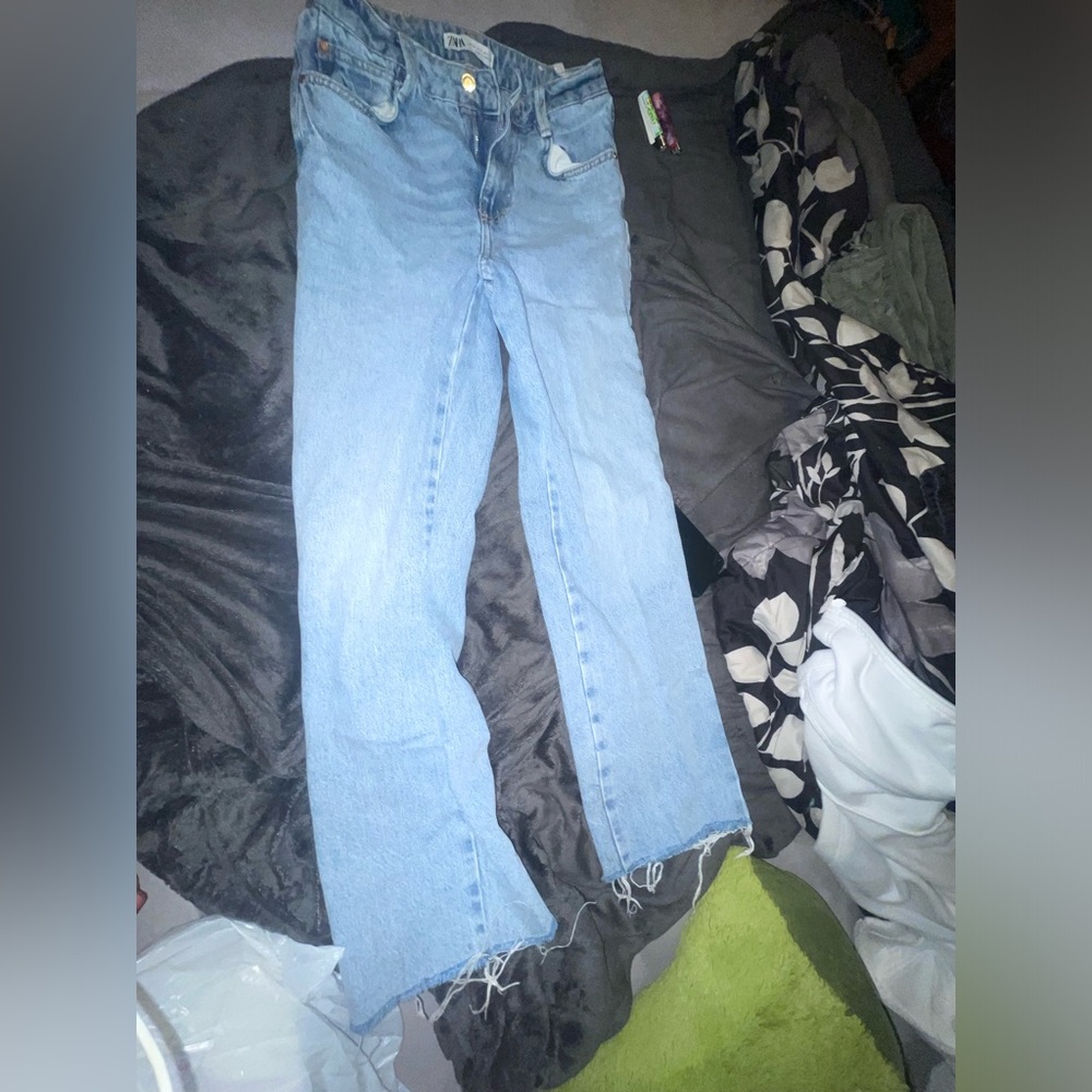 Zara jeans size 4 worn a few times